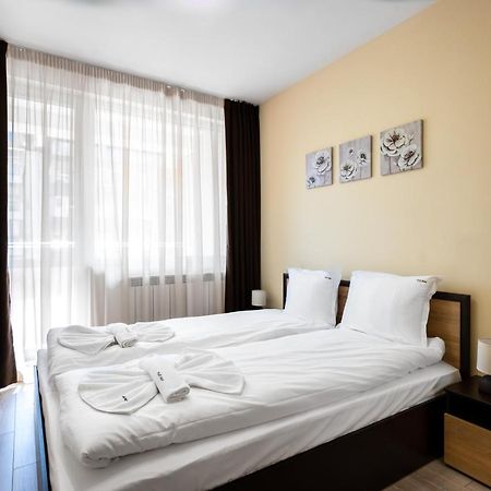 Nomad Haven: 1Bd Flat With Balcony & Desk Apartment Sofia Ngoại thất bức ảnh