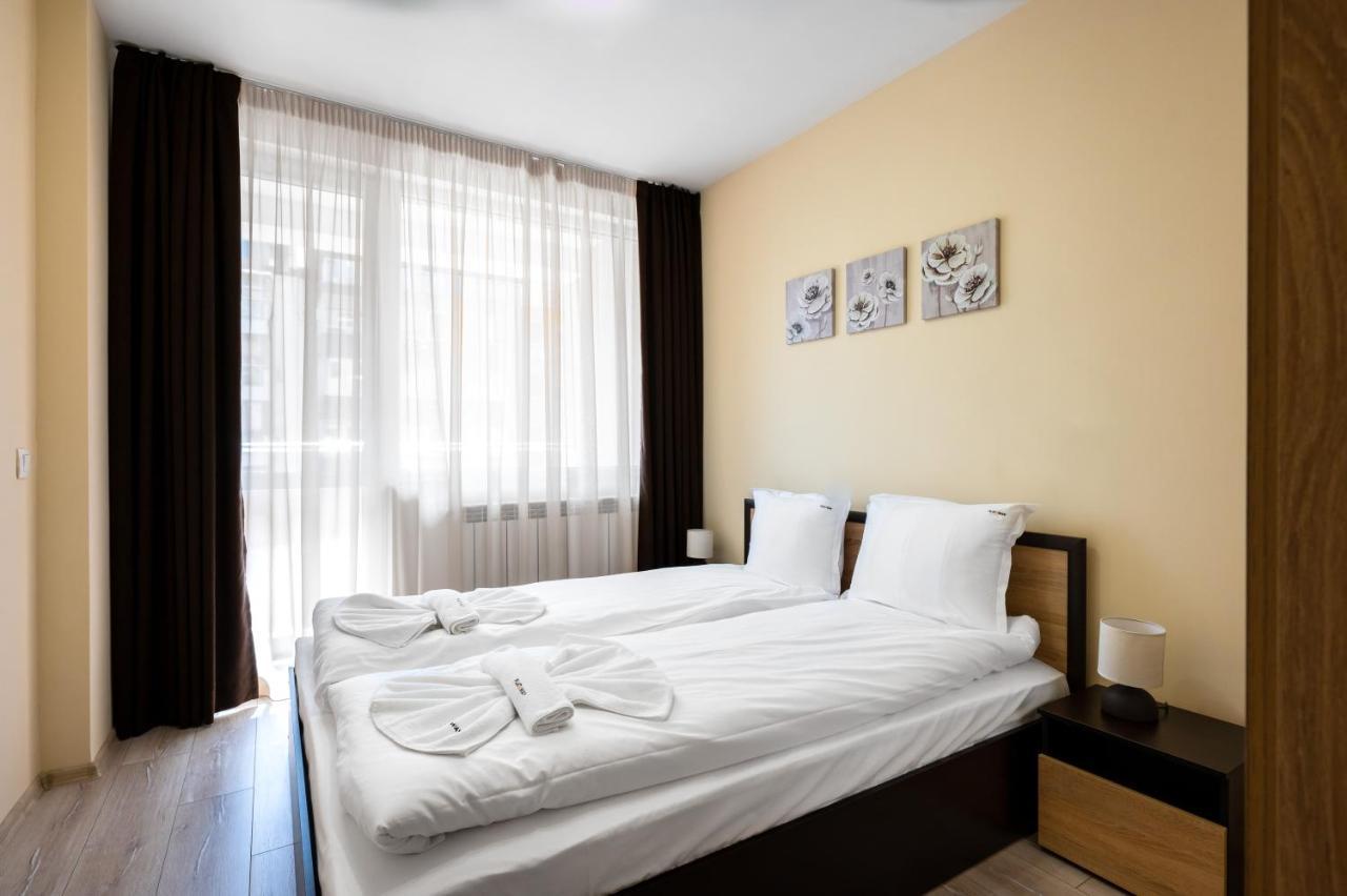 Nomad Haven: 1Bd Flat With Balcony & Desk Apartment Sofia Ngoại thất bức ảnh